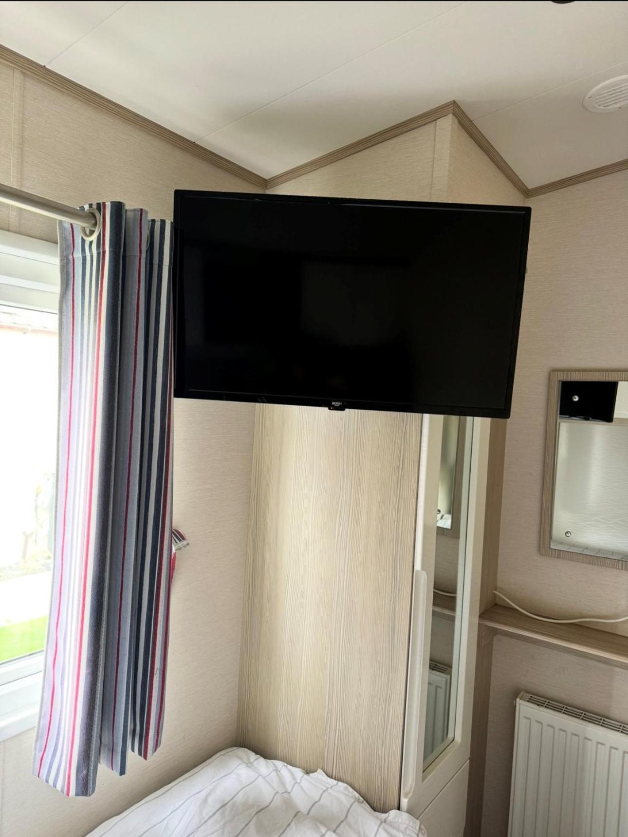 Pg177 Golden Palm Resort 8 Berth Caravan With Decking Chapel Saint Leonards Exteriér fotografie